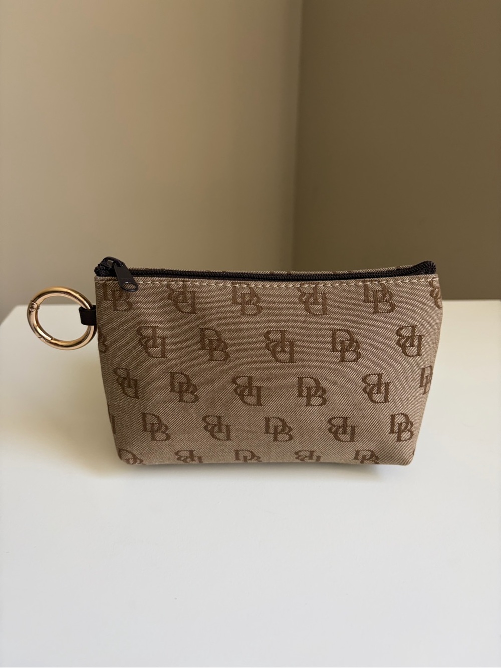 Dooney & Bourke Pouch